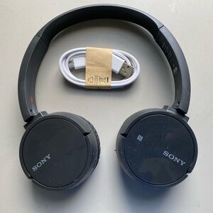 Sony MDR-XB220BT Wireless Headphones